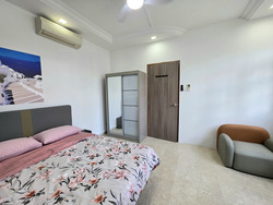 Azalea Park Condominium (D17), Condominium #450126671